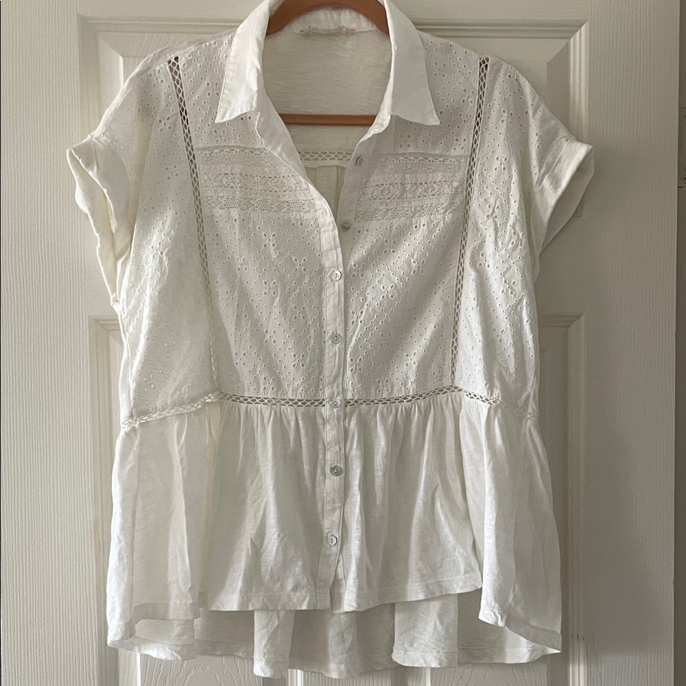 Lucky Brand White Eyelet Button-Down Shirt Size M
